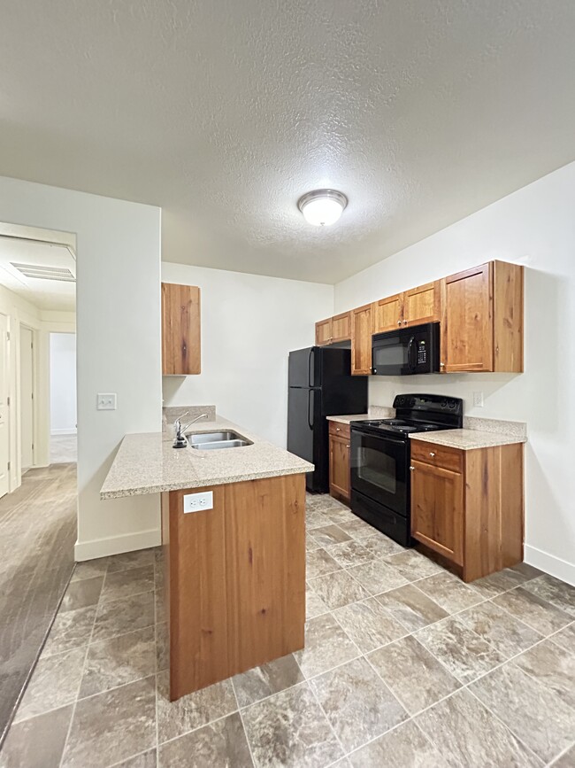 Kitchen - Legacy Village Apartments