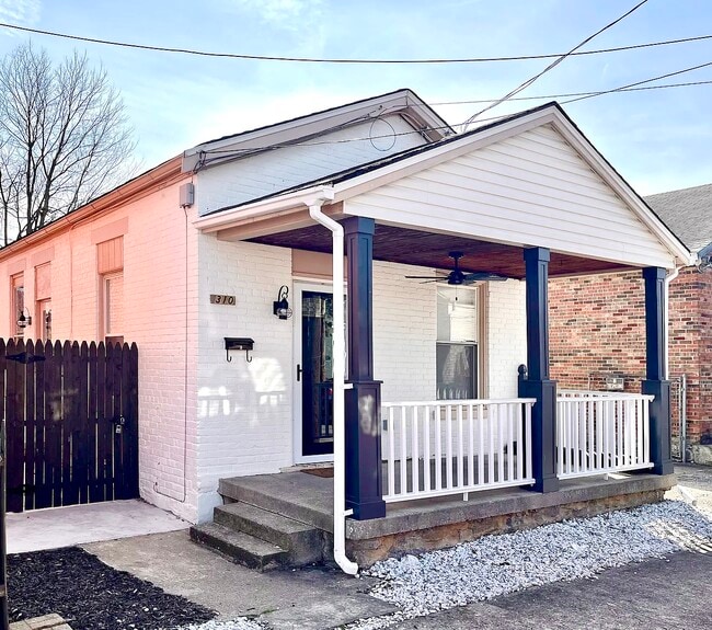 Gated Side Entry with Privacy Fence - 310 Elm St