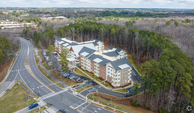 Building Photo - Atria Cary