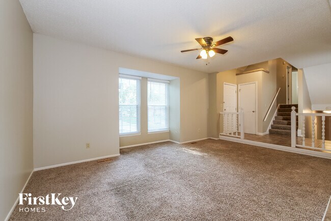 Building Photo - 14000 S Tomahawk Dr