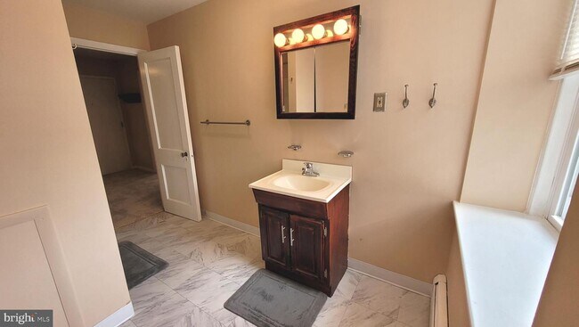 Foto del edificio - 546 Walnut Ln