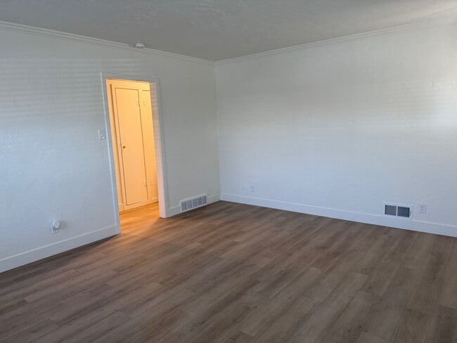 Building Photo - 3309 S 1620 E