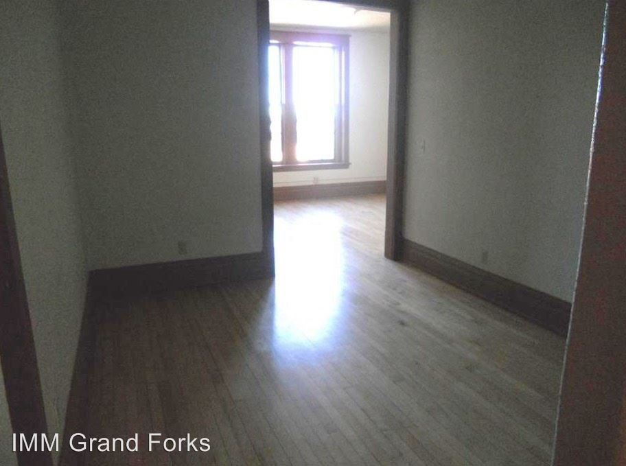 Building Photo - 306 Demers Ave