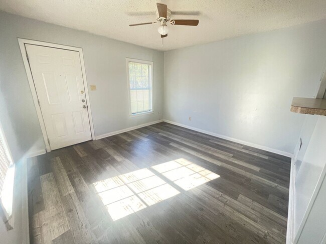 Foto del edificio - 1602-1604 N Park Street