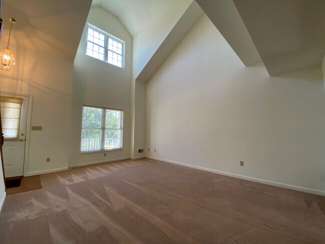 Building Photo - 108 Trotter Ln