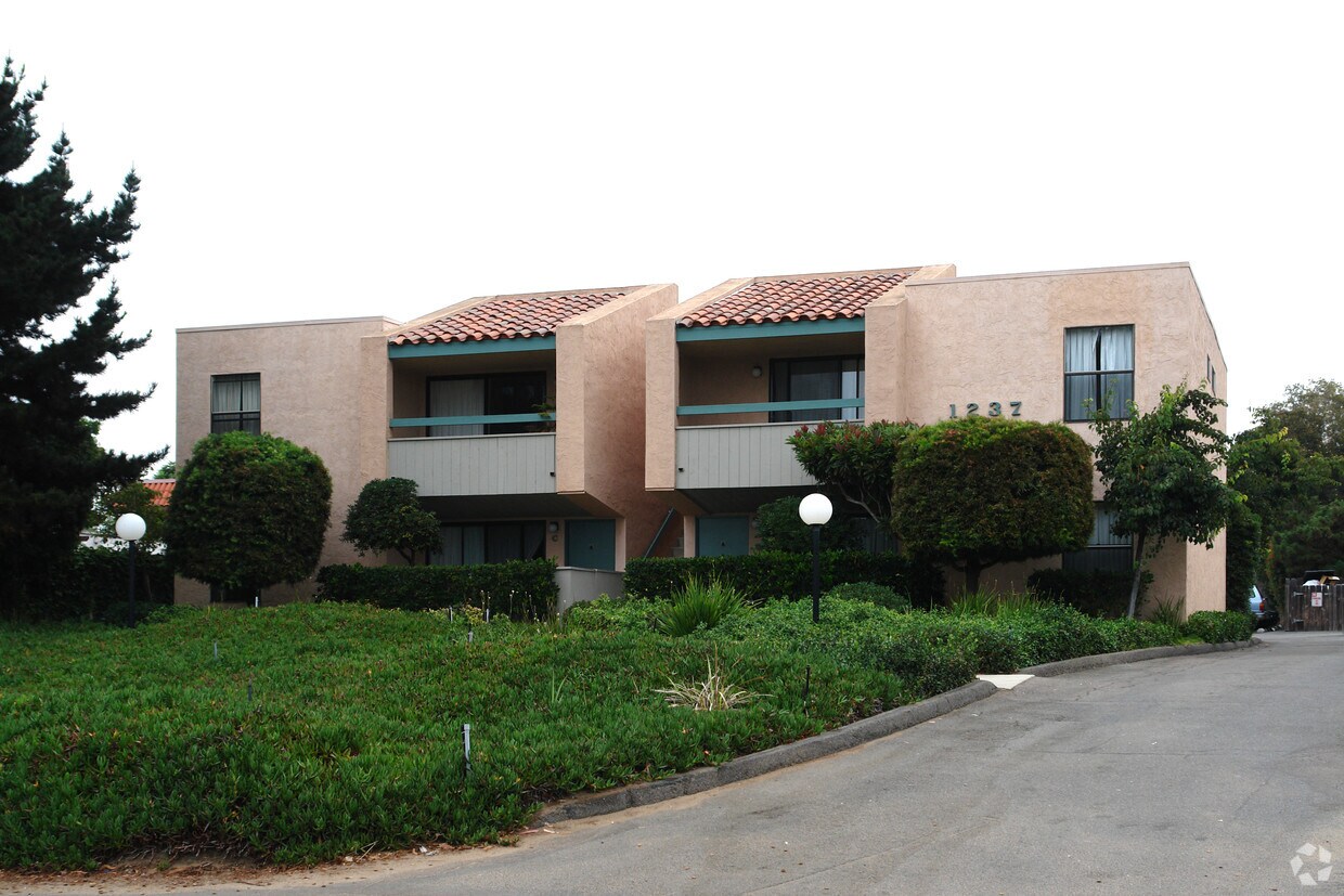 1237 N Vulcan Ave, Encinitas, CA 92024 Apartments in Encinitas, CA