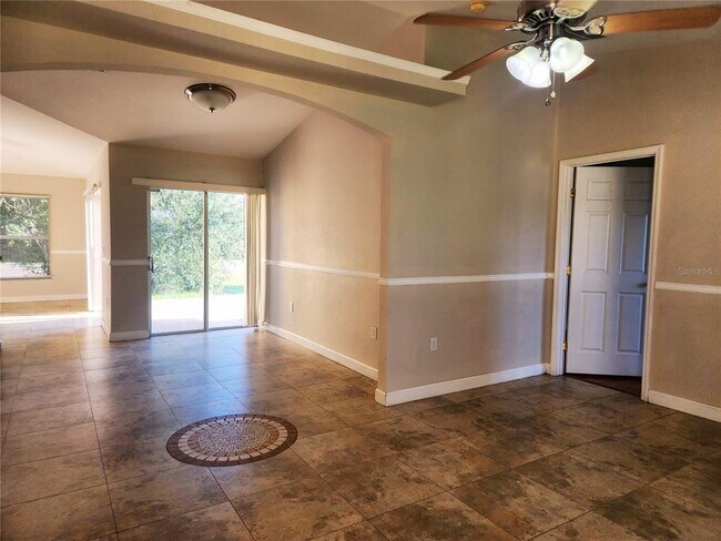 Building Photo - 223 Grouper Ct