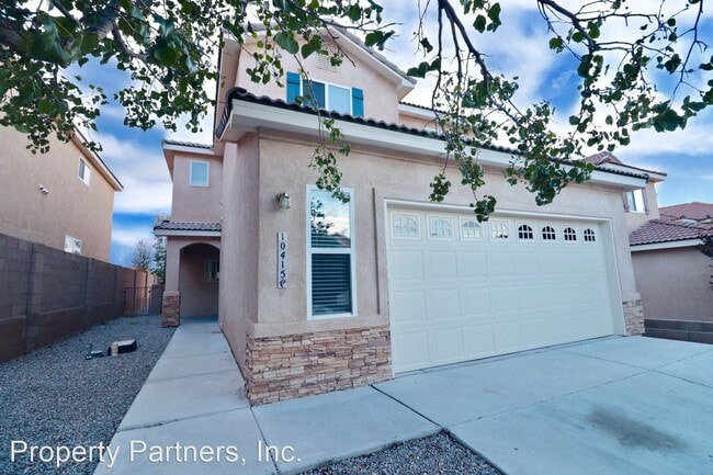 Building Photo - 5 br, 3 bath House - 10415 Mullhacen Pl NW