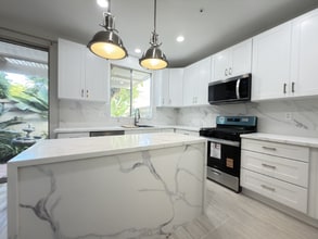 Building Photo - 8136 Constantine Dr