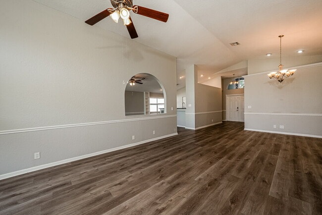 Building Photo - 4075 Sabal Lakes Rd