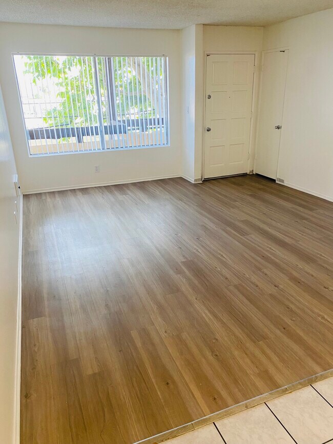 Anza Victoria Apartments 20909 Anza Ave Torrance, CA