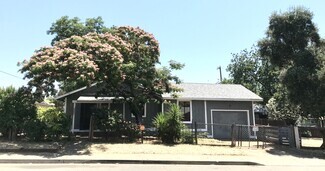 Building Photo - 3055 Spencer Ave