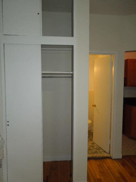 Building Photo - 212 W 72nd St