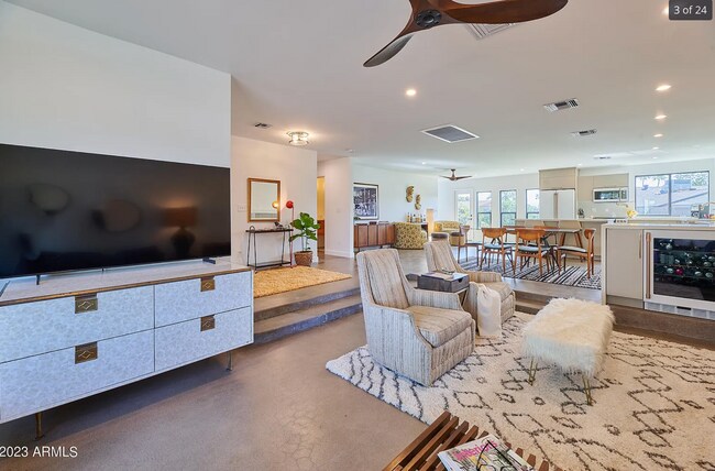 Foto del edificio - 10221 N 28th St
