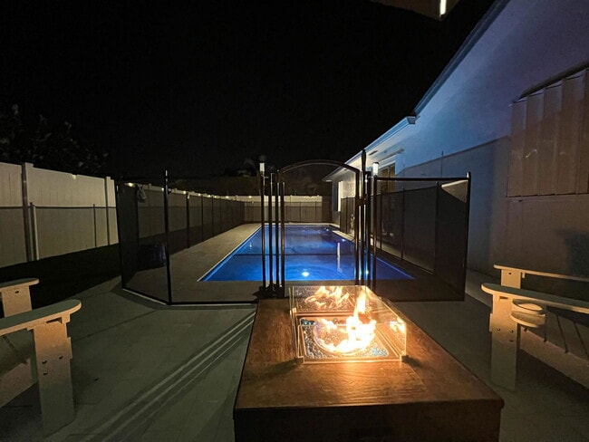 Photo - 8912 SW 6th St House