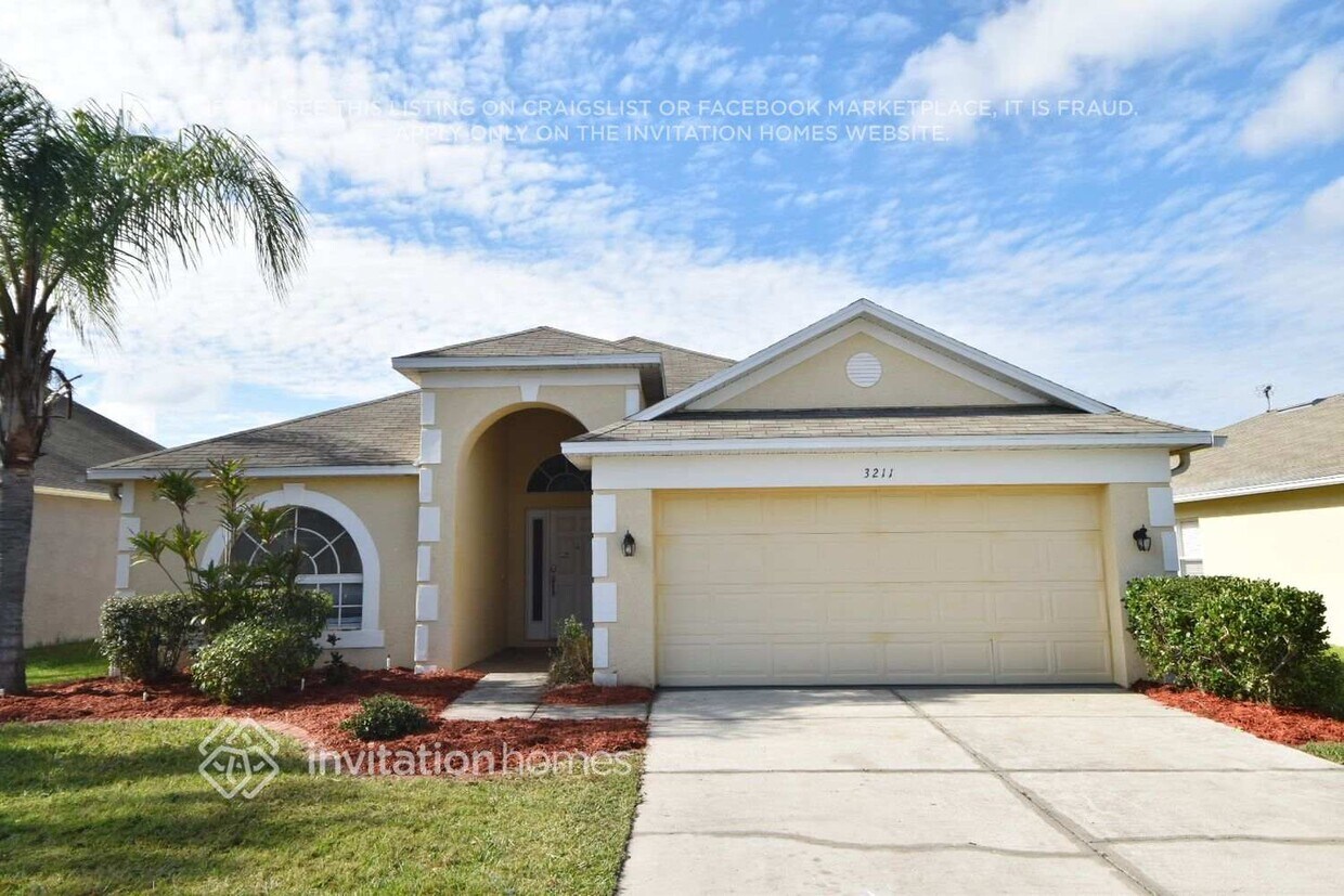 Foto principal - 3211 Shady Lily Ln