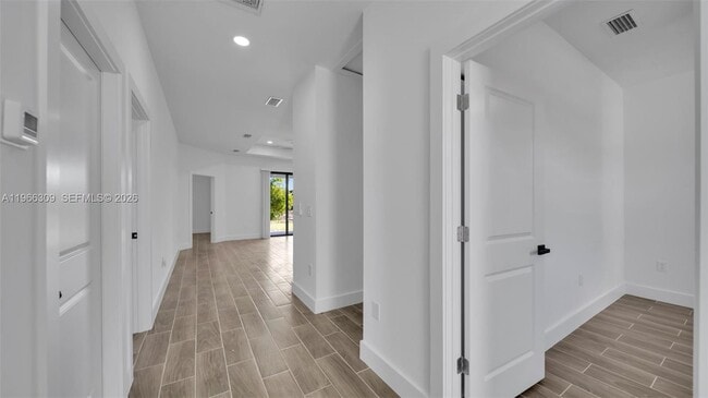 Foto del edificio - 1121 Hightower Ave S