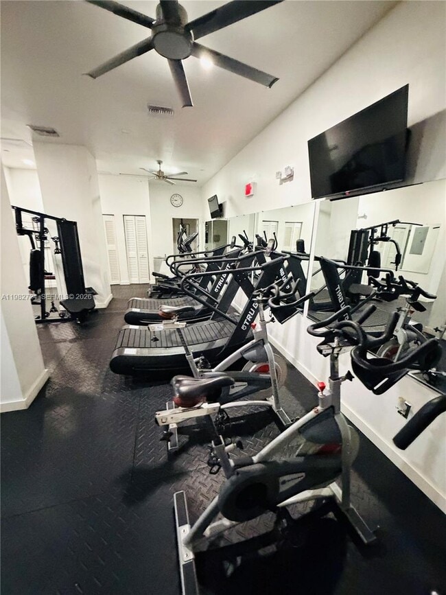 Foto del edificio - 1330 Ocean Dr