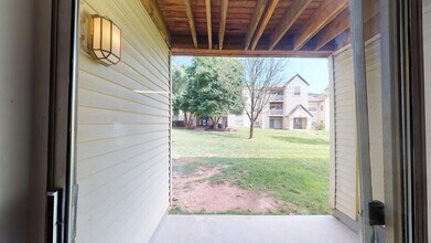 Interior Photo - Ridgewood