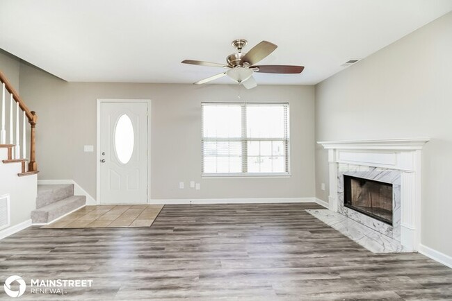 Building Photo - 713 Alisa Cove, La Vergne, TN 37086