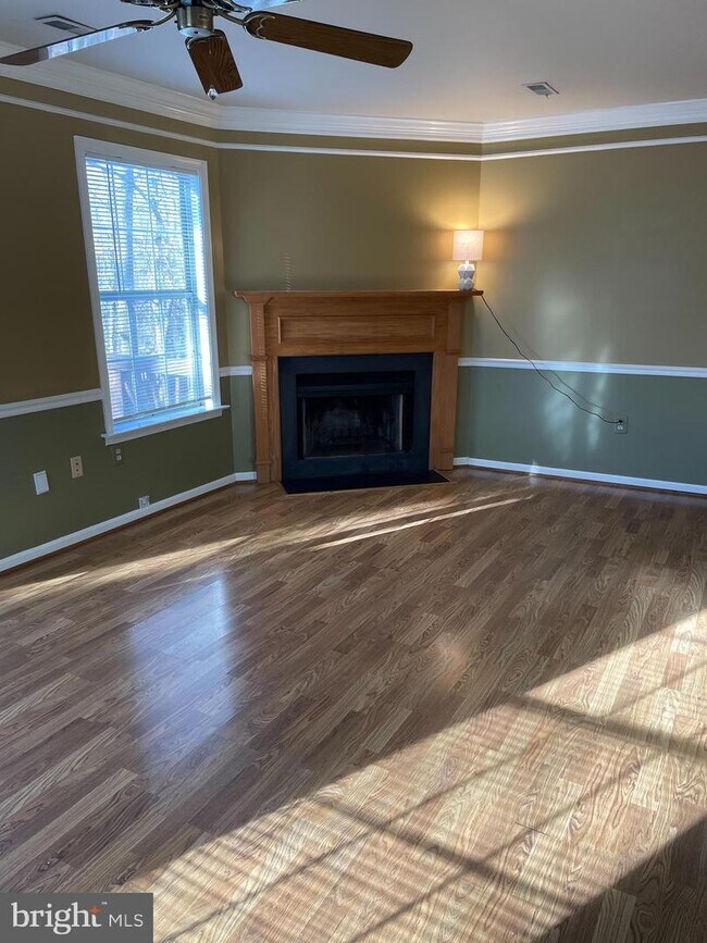 Foto del edificio - 3429 Ascot Ct