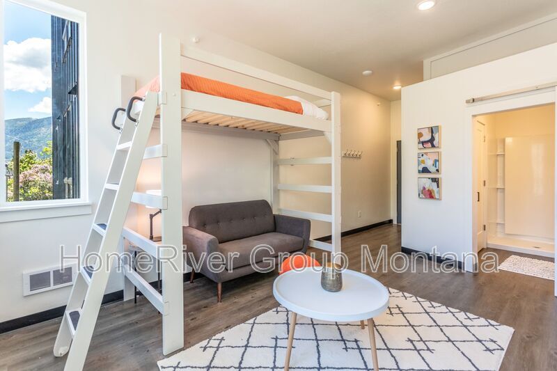 Foto principal - 320 Clay St