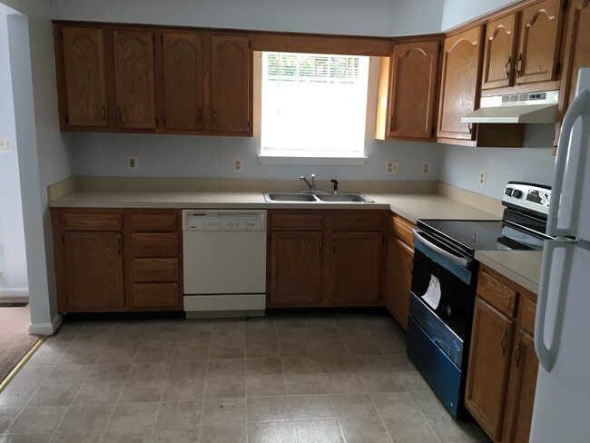 Building Photo - 8435 Chesley Dr