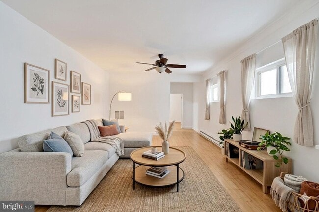 Photo - 2040 Frankford Ave Apartment