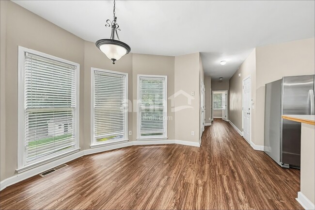 Building Photo - 4524 Kingsgate Ct NW