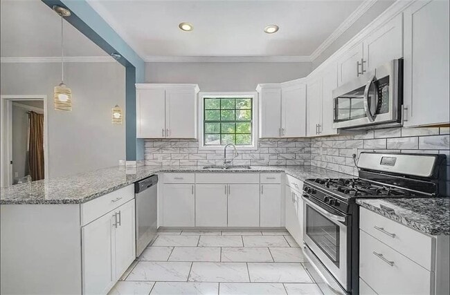 Building Photo - 411 Dorsey Rd