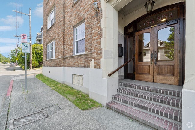 Building Photo - Casa Nita Apts