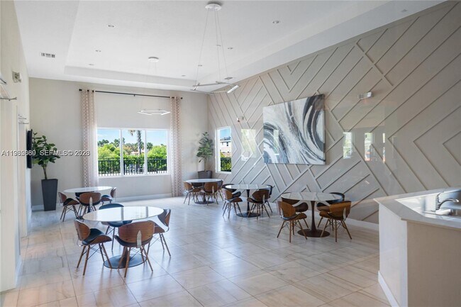 Foto del edificio - 495 NE 5th Ln