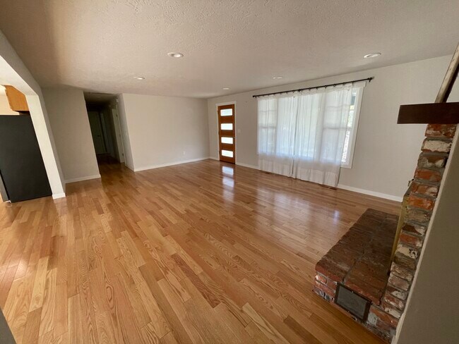 Living Room - 1395 NE Seward Ave