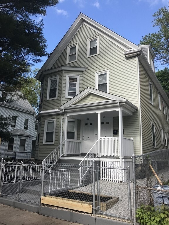 Building Photo - 30-32-32 Oakwood St