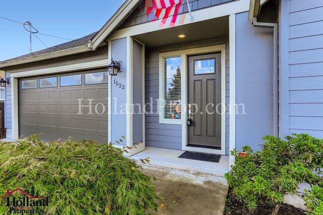 Building Photo - Move-In Ready 3BR Home in Hillsboro’s Wash...
