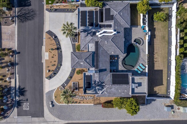 Foto del edificio - 72992 Bel Air Rd