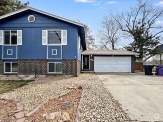 Building Photo - 3070 S Chester Ct