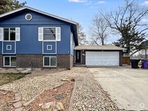 Building Photo - 3070 S Chester Ct