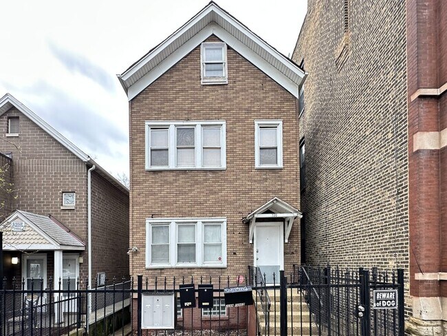 Building Photo - 720 N Elizabeth St