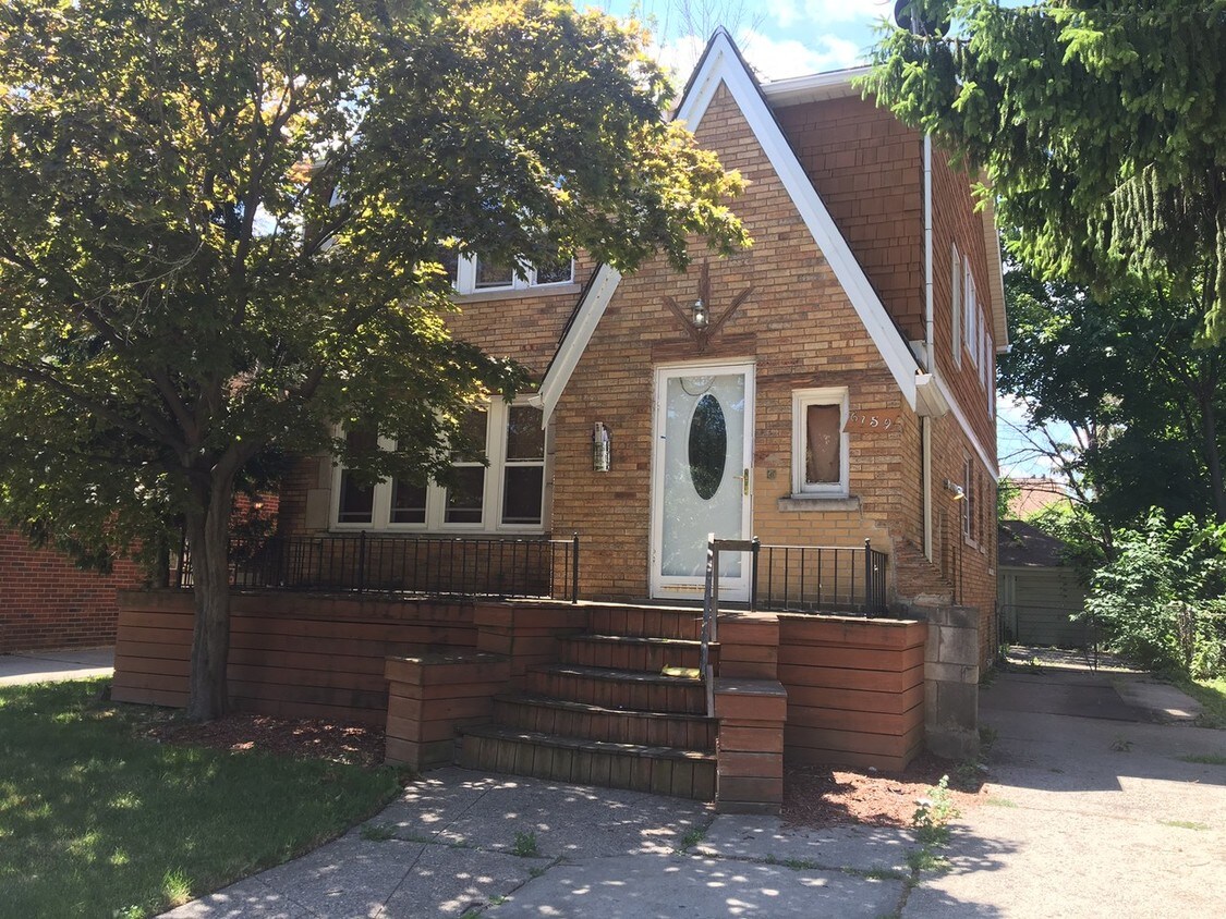 Primary Photo - 6159 Grayton St