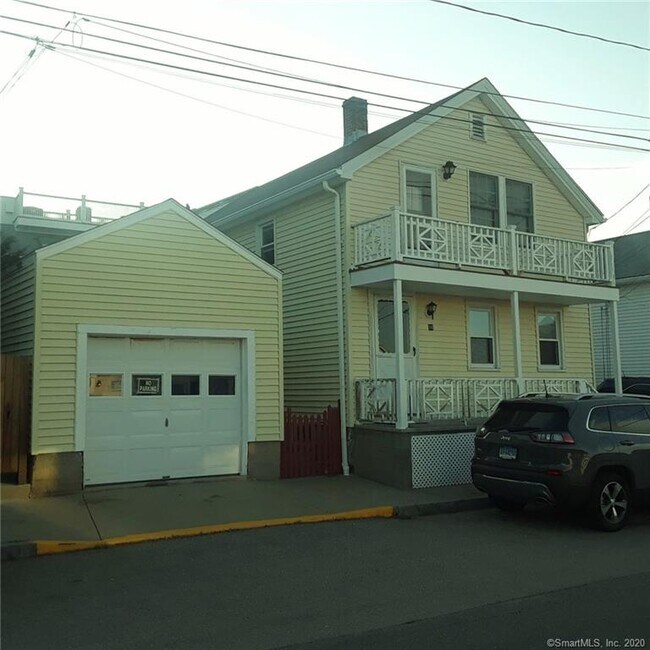 Building Photo - 18 Hancox St