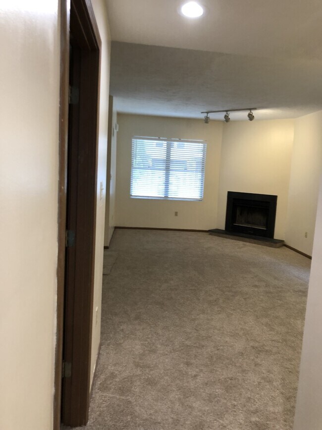 Building Photo - 309 Shaler St
