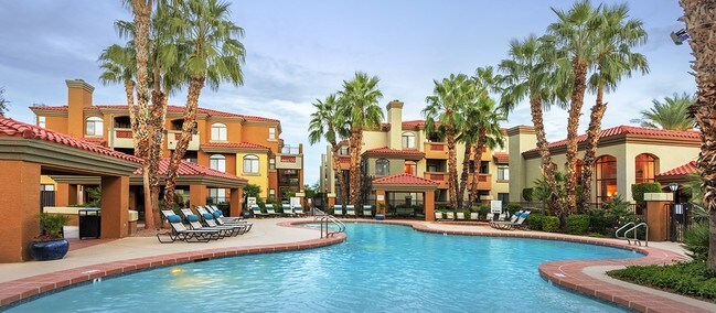Colonial Grand at Scottsdale Rentals Scottsdale, AZ
