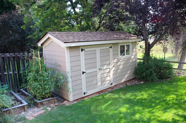 Building Photo - 4256 Stoneridge Drive