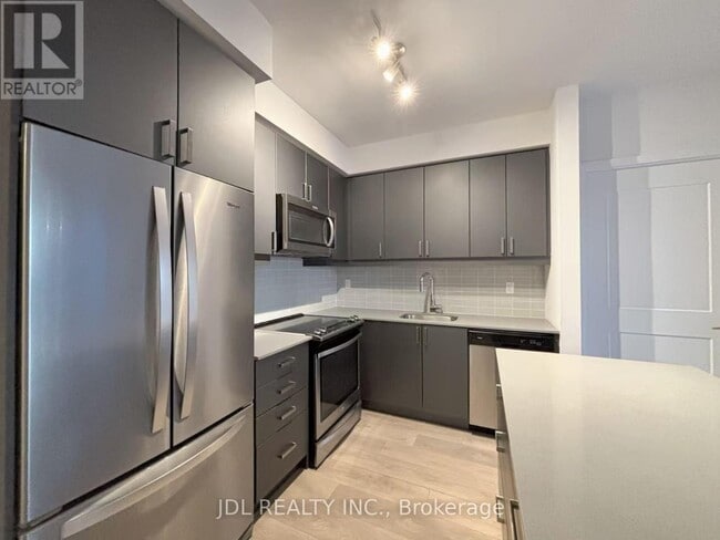 Building Photo - 7895 Jane St