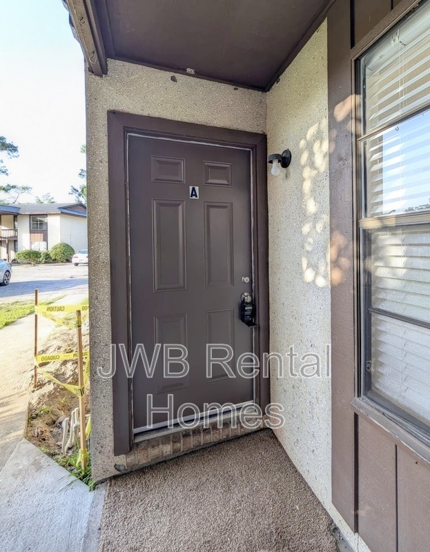 Building Photo - 476 Bentwood Ln