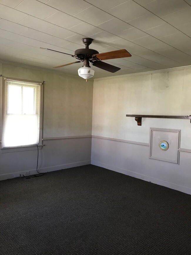 Building Photo - 203 Leggetts Ln