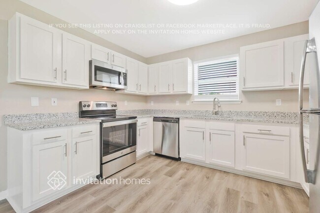 Foto del edificio - 78125 Saddle Rock Rd