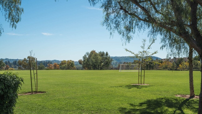Parque junto al arroyo - Villa Solana