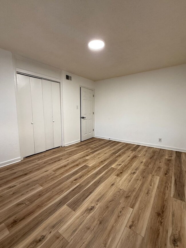 Building Photo - Beautifully Remodeled 3BR Home Near UALR & S University Ave – Modern Upgrades + Fenced Yard!